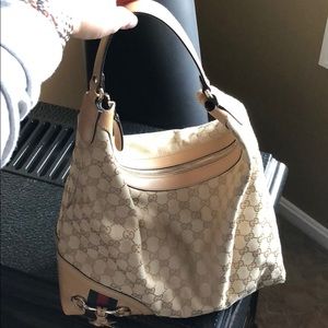 Authentic Gucci hobo bag in excellent condition!